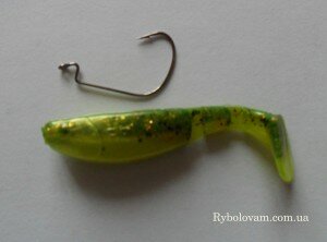 Оснащение виброхвоста офсетным крючком